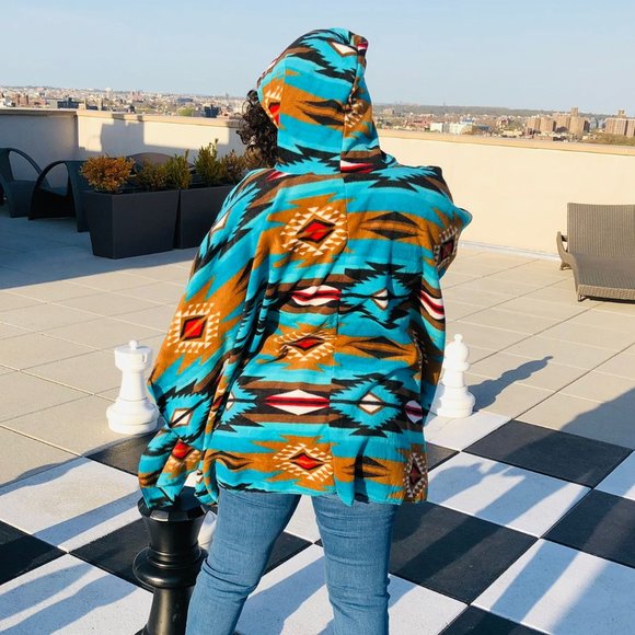 ZooFleece Blue Southwestern Aztec Tribal Indian Hooded Women’s Poncho Cape - Picture 3 of 4